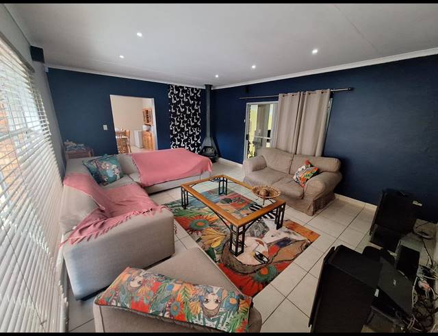 5 BEDROOM HOUSE FOR SALE IN VANDERBIJLPARK SE 3